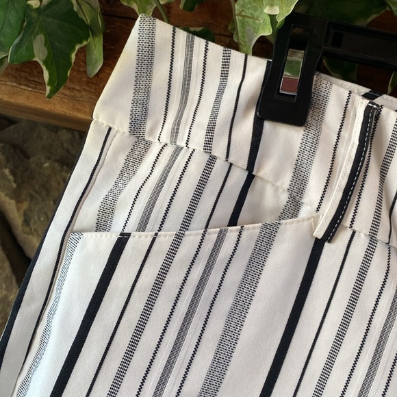 NY&C Women’s Blk/Wht Striped Pant - Picture 3 of 6